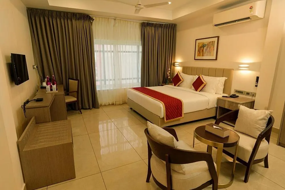 Soorya Hotel Attingal 4*,
